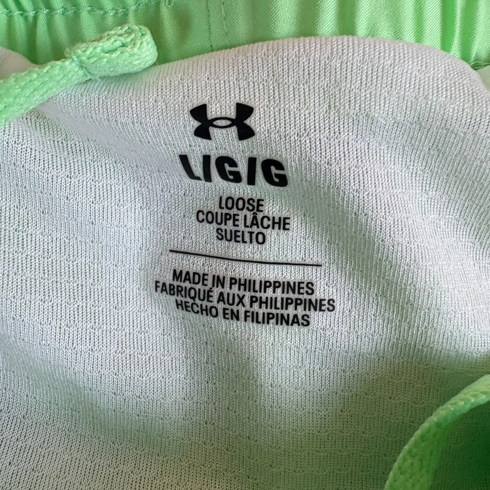 Under Armour‎ Running Shorts Womens 32x5 Neon Green Drawstring Athletic Pocket